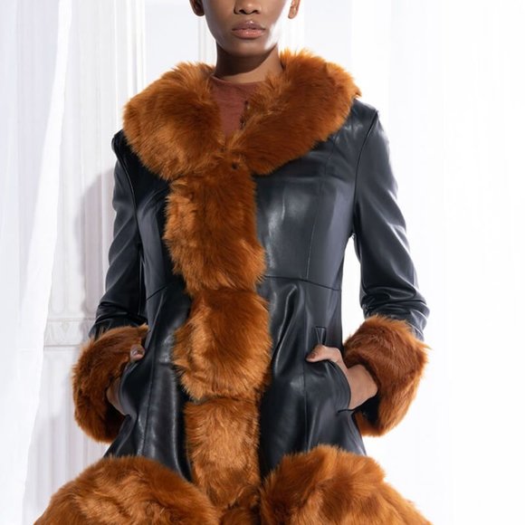 Callie Lives is LIVE with $99 COATS $39 BLAZERS $59 JACKETS AT 12:30pm et - Picture 12 of 14